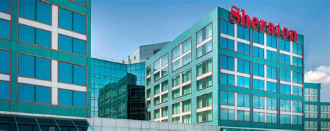 hotels near the toronto airport.